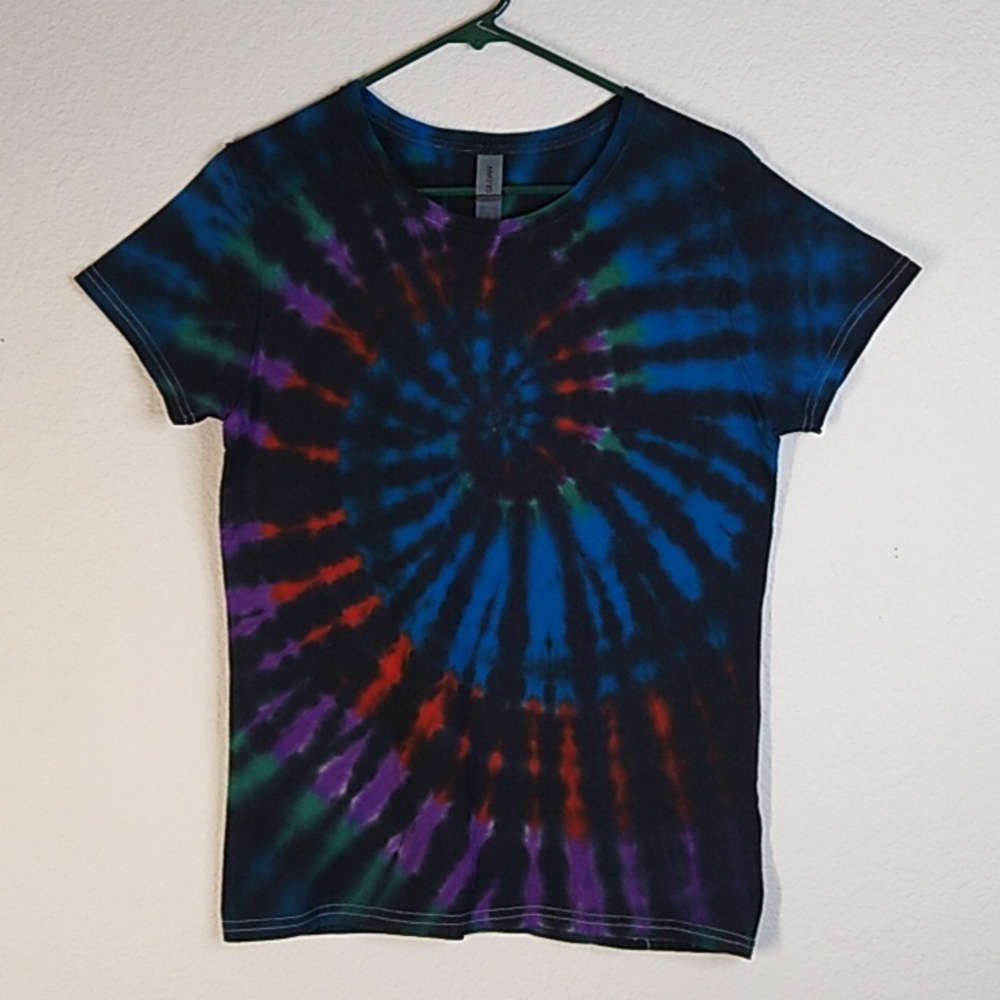 New TIE DYE S/S T SHIRT MEDIUM - Picture 2 of 4